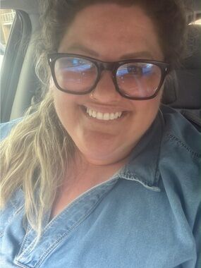 Meet your Posher, Esther